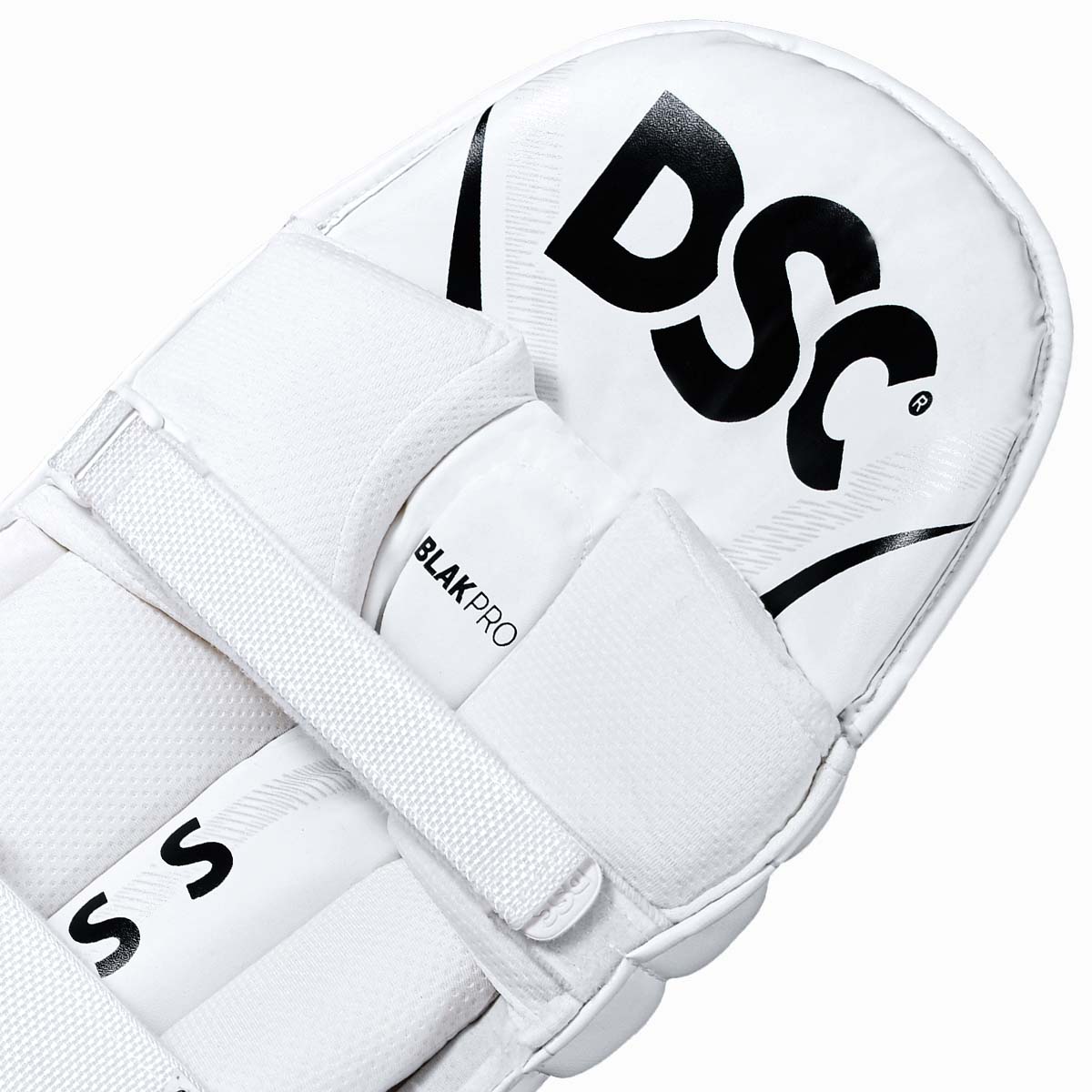 DSC Blak Pro Batting Leg Guard - Youth