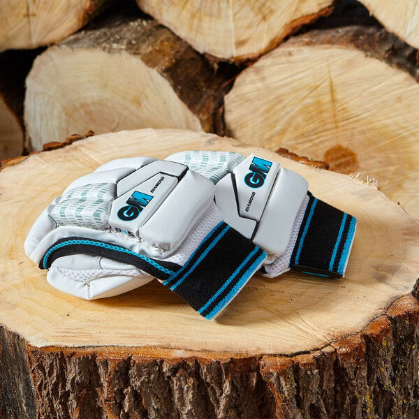 Gunn & Moore Diamond Cricket Batting Gloves - Junior