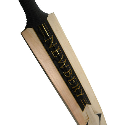 Newbery Navarone G4 Cricket Bat - Senior