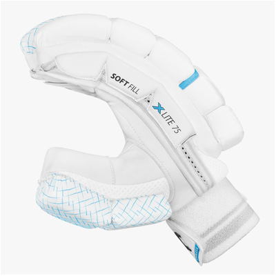 DSC Xlite 75 Cricket Batting Gloves - Junior