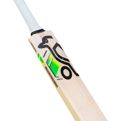 Kookaburra Kahuna Pro 9.0 Kashmiri Willow Junior Cricket Bat - Harrow