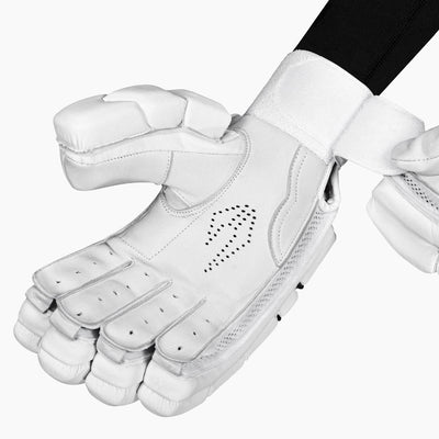 DSC Blak 33 Batting Gloves - Junior