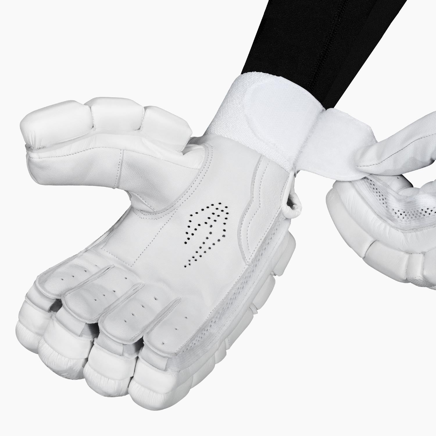 DSC Pearla Players Batting Gloves - Adult