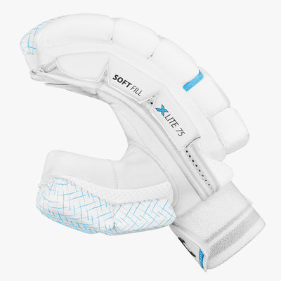 DSC Xlite 75 Cricket Batting Gloves - Adult