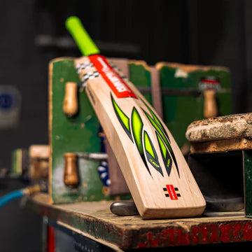 Gray Nicolls Fusion 1500 Cricket Bat - Long Blade (Natural)