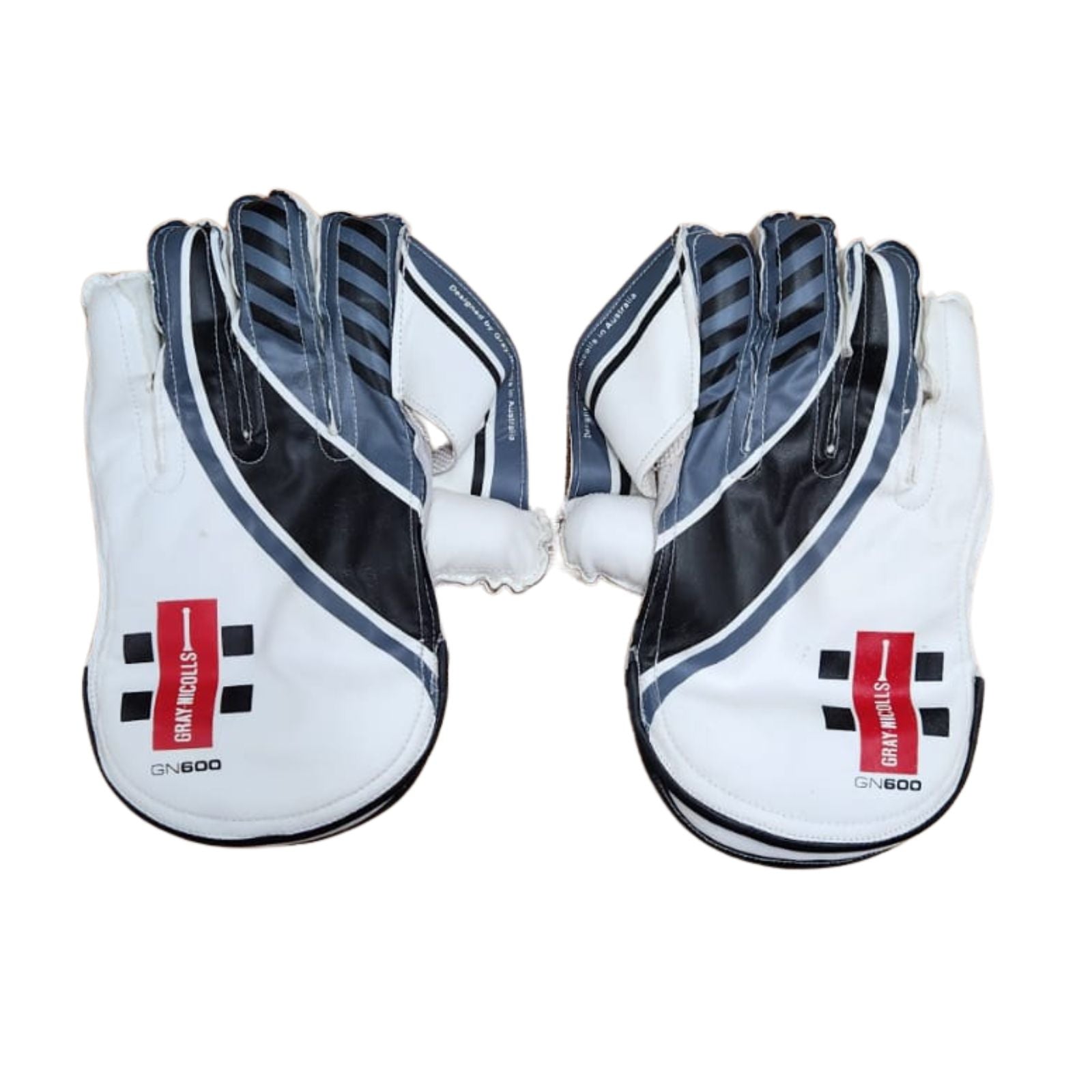 Gray Nicolls 600 Keeping Gloves - Senior Clearance