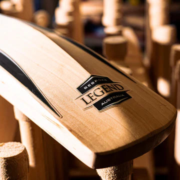 Gray Nicolls Legend Junior Cricket Bat - Size 6