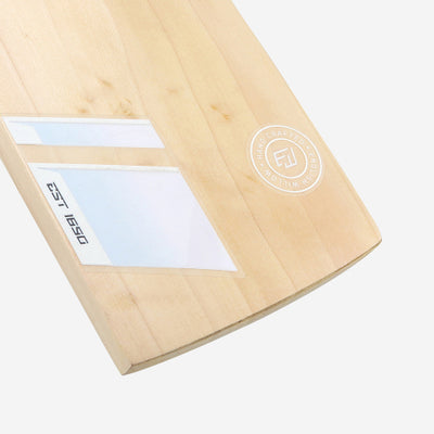 Kookaburra Ghost Pro 4.0 Cricket Bat - Size 6