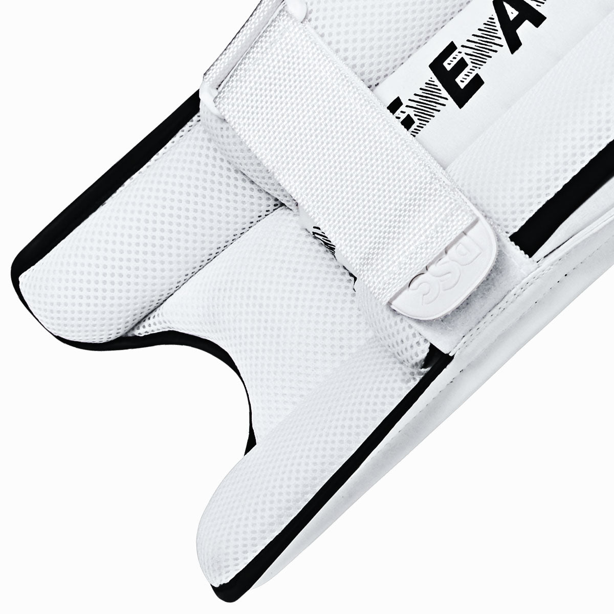 DSC Blak 55 Batting Leg Guard - Adult