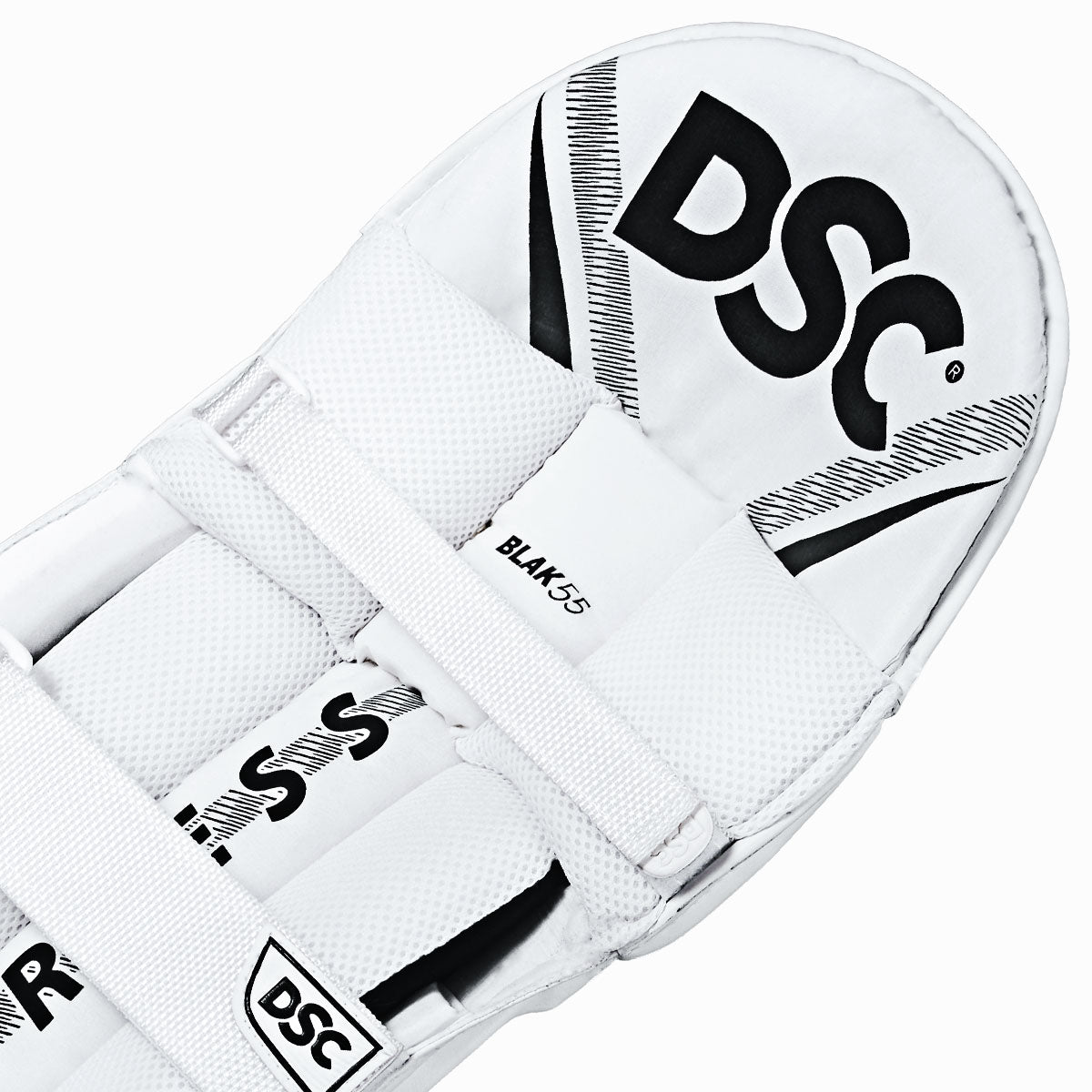 DSC Blak 55 Batting Leg Guard - Junior