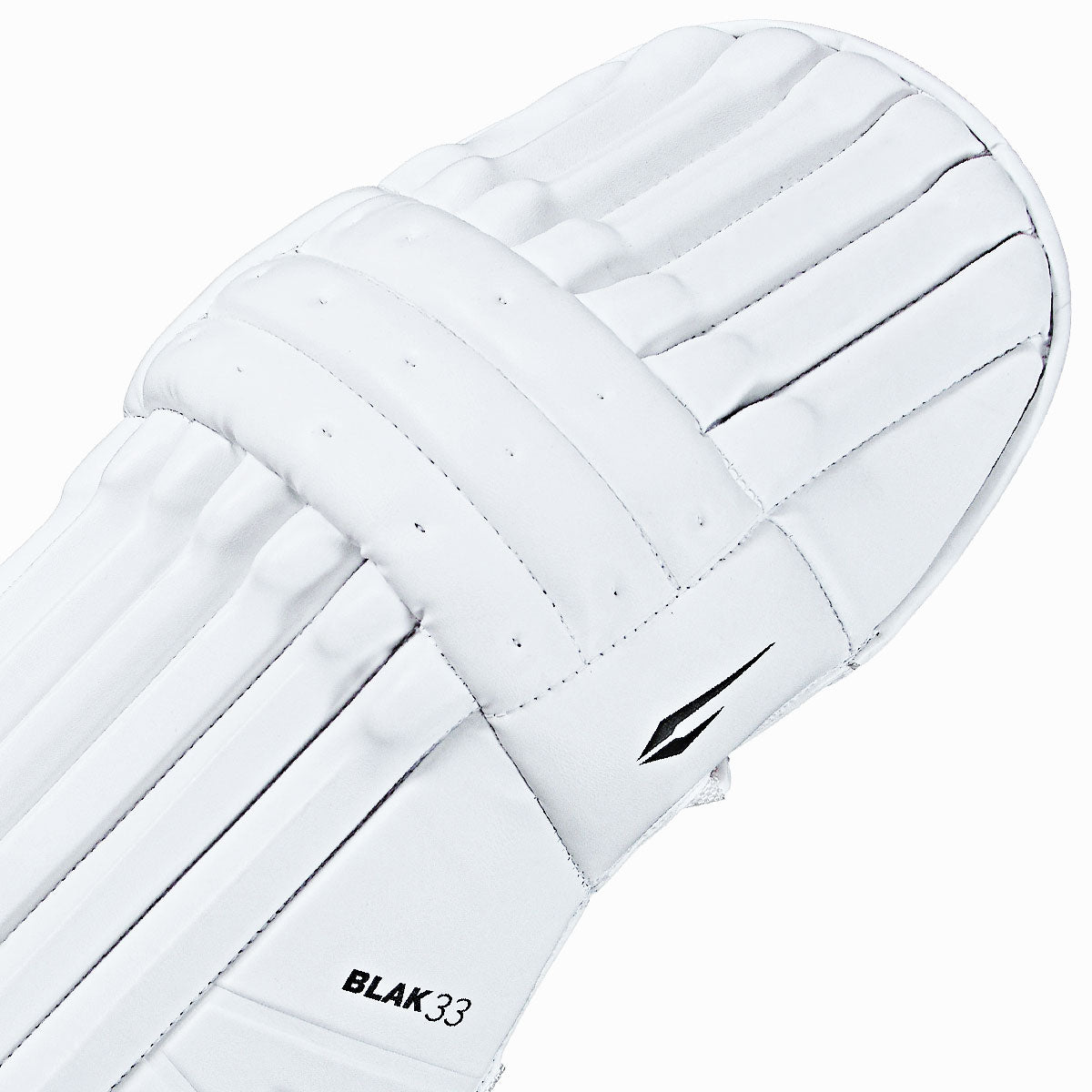 DSC Blak 33 Batting Leg Guard - Junior