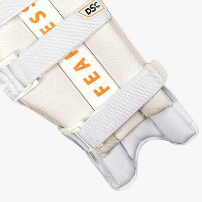 DSC The Bull 31 Batting Pads - Senior