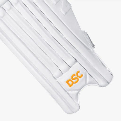 DSC The Bull 31 Batting Pads - Senior