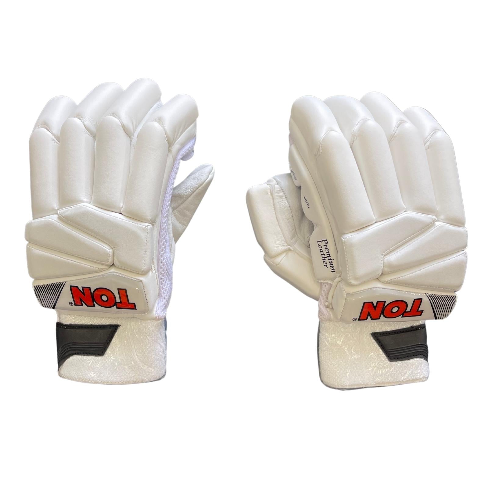 Ton Vertu Batting Gloves - Senior